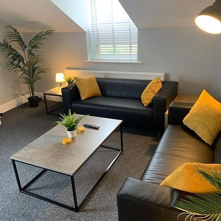 Fantastic Large 2 X Bedroom Flat, Free Parking Sale Buitenkant foto