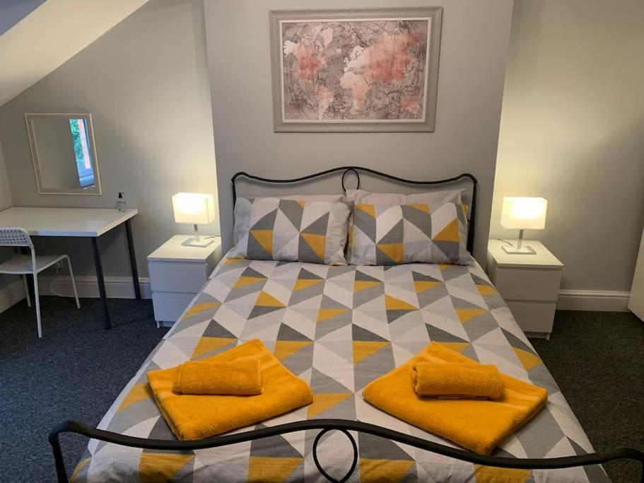 Fantastic Large 2 X Bedroom Flat, Free Parking Sale Buitenkant foto