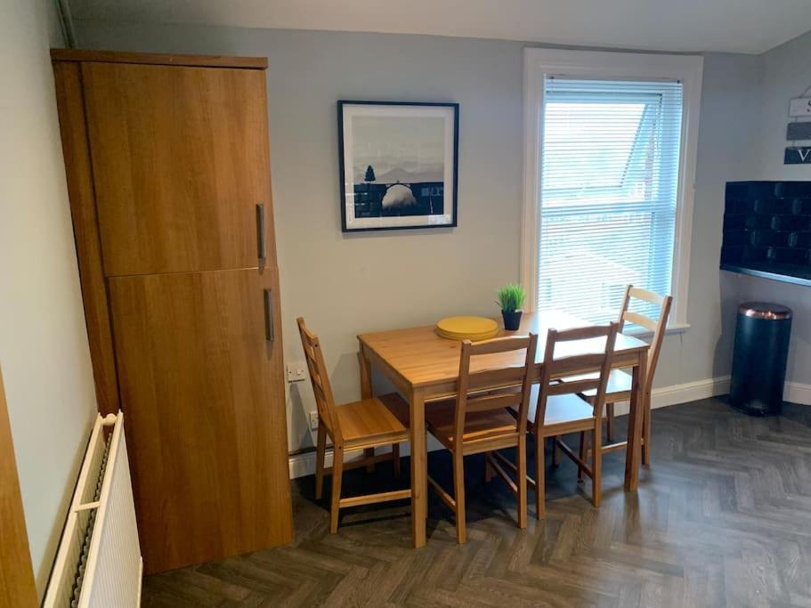 Fantastic Large 2 X Bedroom Flat, Free Parking Sale Buitenkant foto