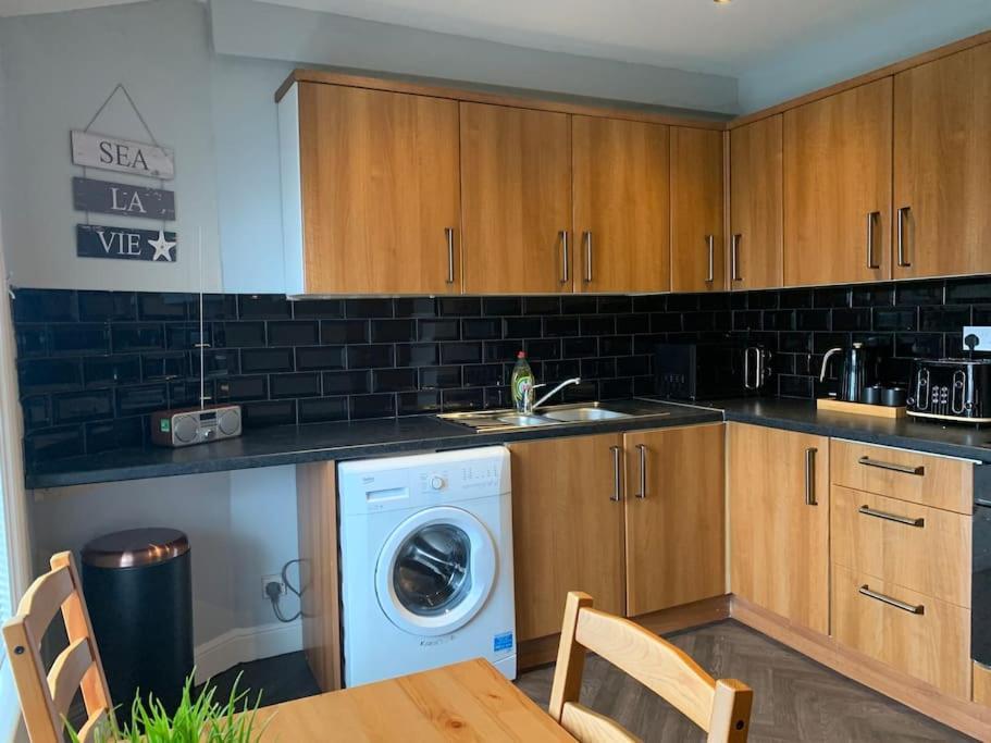 Fantastic Large 2 X Bedroom Flat, Free Parking Sale Buitenkant foto